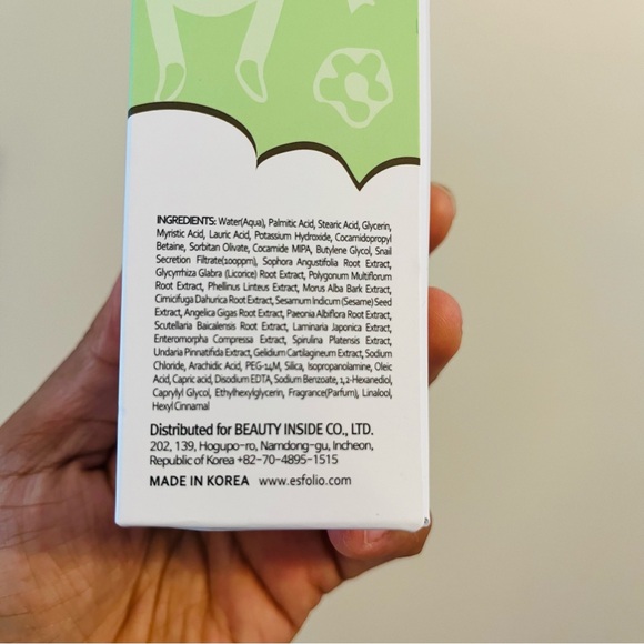 Esfolio Pure Skin Snail Cleansing Foam 5.29 oz/150g - Picture 4 of 7